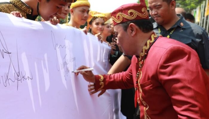 Wagub Kalteng Pesan Generasi Muda Harus Melek Teknologi dan Siap Songsong Era digitalisasi