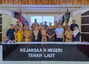 BPJAMSOSTEK Banjarmasin Gelar Rapat Forum Koordinasi Pengawasan dan Pemeriksaan Kepatuhan bersama Pemkab dan Kejari Tanah Laut 12 BPJAMSOSTEK Banjarmasin Gelar Rapat Forum Koordinasi Pengawasan dan Pemeriksaan Kepatuhan bersama Pemkab dan Kejari Tanah Laut