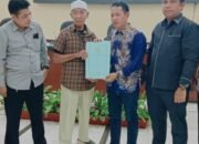 Rekomendasi DPRD HST : PR dan Bola Panasnya Ada Dipenegak Hukum 24 Rekomendasi DPRD HST : PR dan Bola Panasnya Ada Dipenegak Hukum