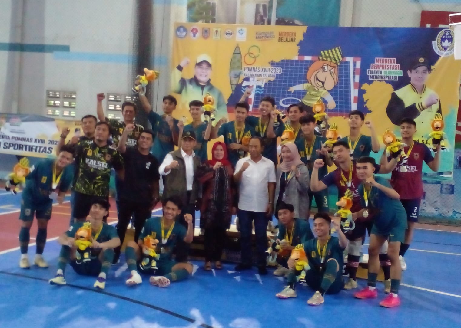 Tim Futsal Kalsel Hanya Sumbang perak<br>Emas direbut Kaltim. 1 13 3klm ketua bapomi jpg 1