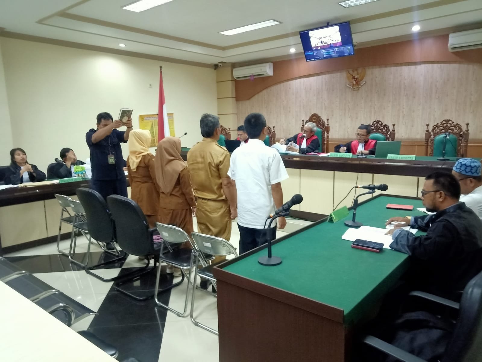 6 Sidang Lanjutan Dana BOS Tapin 2klm