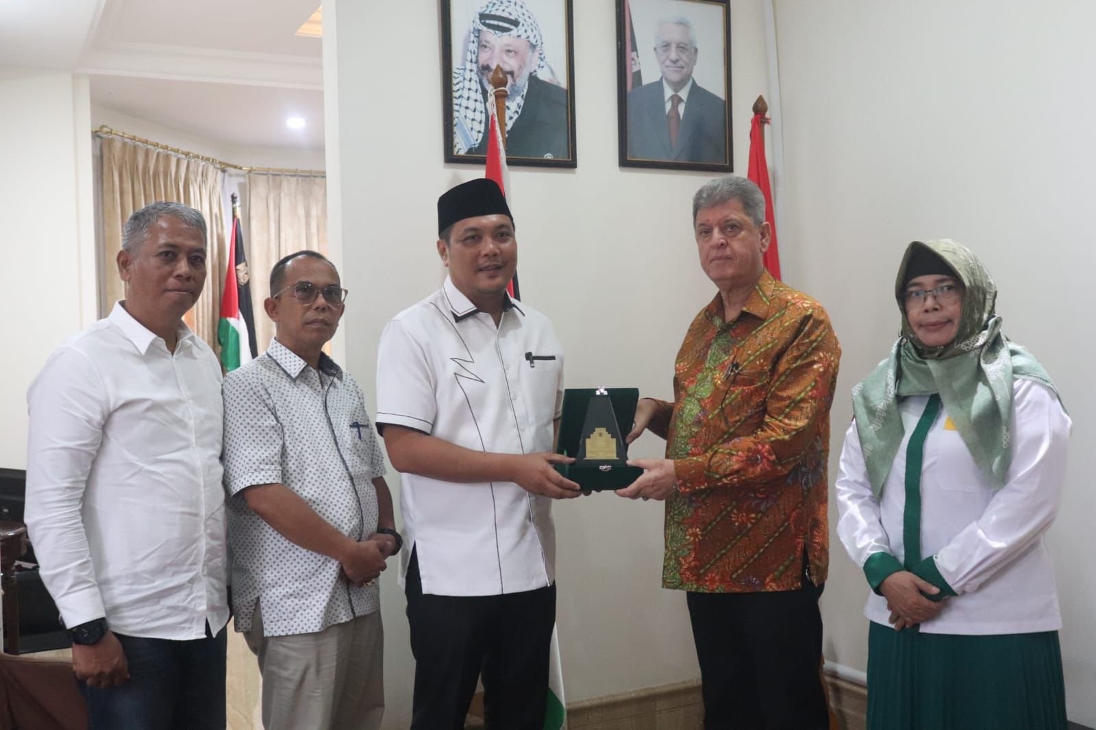 Hal 10 3 KLM BJb 1 12