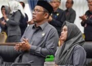 APBD Banjarmasin Tembus Rp 2,6 Triliun<br>Sukhrowardi Interupsi Gunakan Uang Rakyat Tepat Guna Dan Sasaran 13 APBD Banjarmasin Tembus Rp 2,6 TriliunSukhrowardi Interupsi Gunakan Uang Rakyat Tepat Guna Dan Sasaran