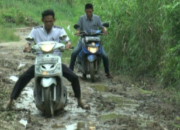 Jalan Lastrada Sungai Andai Belum Tersentuh Perbaikan 12 Jalan Lastrada Sungai Andai Belum Tersentuh Perbaikan