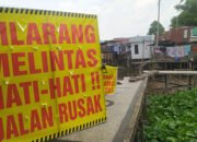 Warga Panglima Batur Terpaksa Buat Titian Seadanya 34 Warga Panglima Batur Terpaksa Buat Titian Seadanya
