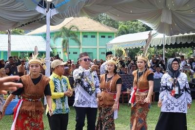 Hal 12 Tapin 35 klm 17