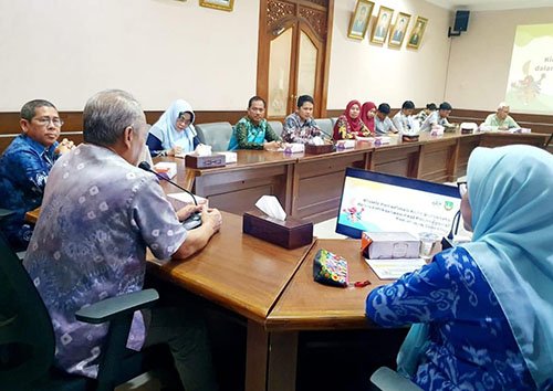 Hal 16 2 KLm Martapura Kaji tiru