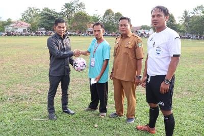 Junjung Sportivitas Turnamen Halong Cup Digelaran 1 Hal 2 Bal 3 klm 11