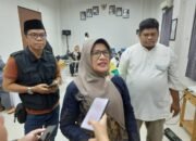 KPU Kota Banjarmasin Tetapkan DCT, Satu Caleg Dicoret Akibat Mengundurkan Diri 11 KPU Kota Banjarmasin Tetapkan DCT, Satu Caleg Dicoret Akibat Mengundurkan Diri