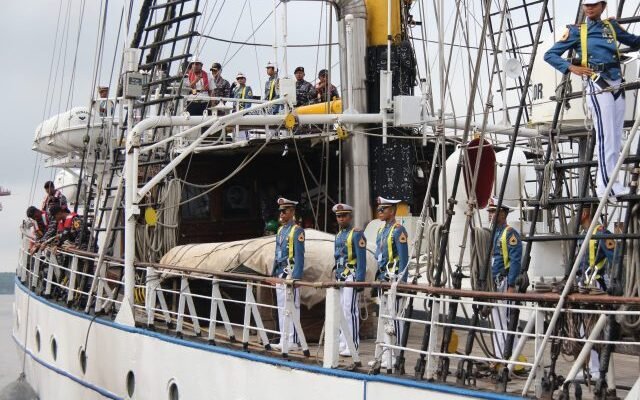 Taruna/Taruni AAL Tingkat II Angkatan Ke-71 Menyelesaikan Lattek Jalasesya Tahun 2023 Etape Pertama di Banjarmasin