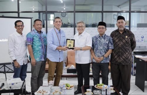 Komisi II Dorong Percepatan Realisasi KUR Bank Kalsel Cabang Pelaihari 1 IMG 20231122 WA0036 e1700637036561