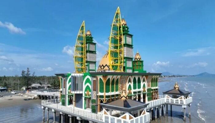 Masjid Apung Ziyadatul Abrar di Pantai Pagatan akan Diresmikan 26 November