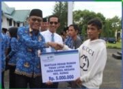 Bank Kalsel Bantu Dana Hibah Rehab Rumah Hairul Sidik, Ini Alasannya