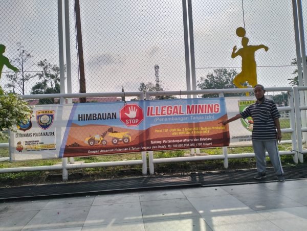 Dukung Stop Ilegal Mining di Kalsel 1 WhatsApp Image 2023 11 04 at 17.50.07 1 e1699116961202