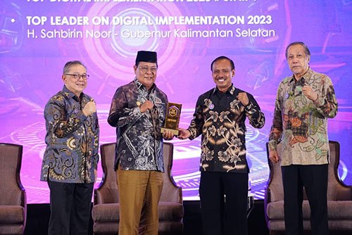 1 4 klm Kontrak Pemprov 5 Paman Birin raih Tup Digital Award 2023