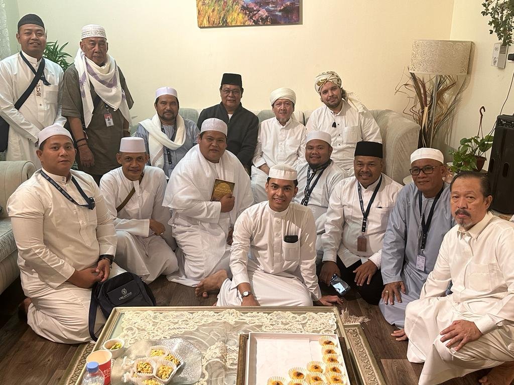 1 45 klm Kontrak Pemprov 26 Paman Birin silaturrahmi ke Syehk Mahlayan Bin Toha