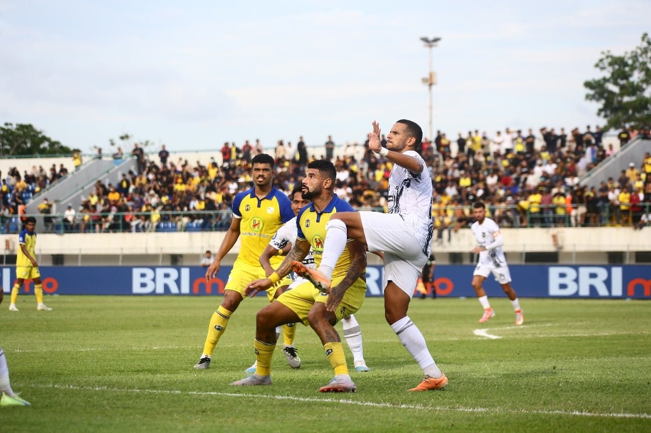 13 2klm Barito putera jpg