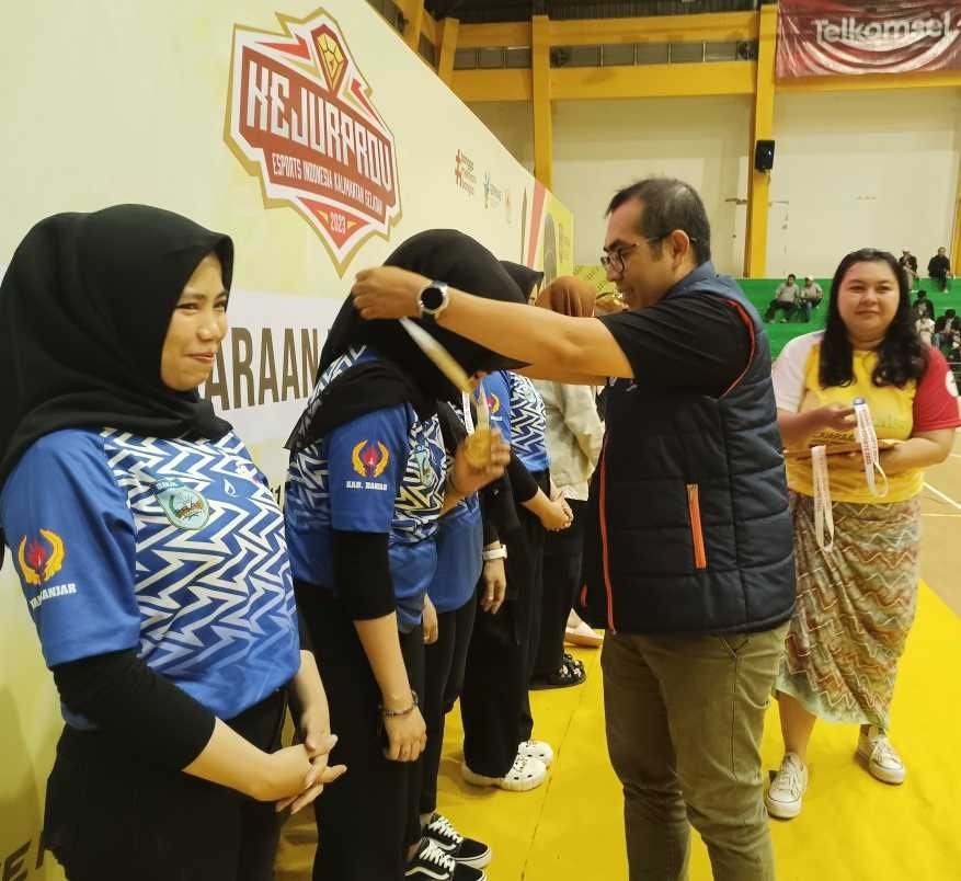 Esport Tapin Juara Umum<br>Kejurprov Paman Birin Cup 2023 1 13 2klm asfia urrachman jpg