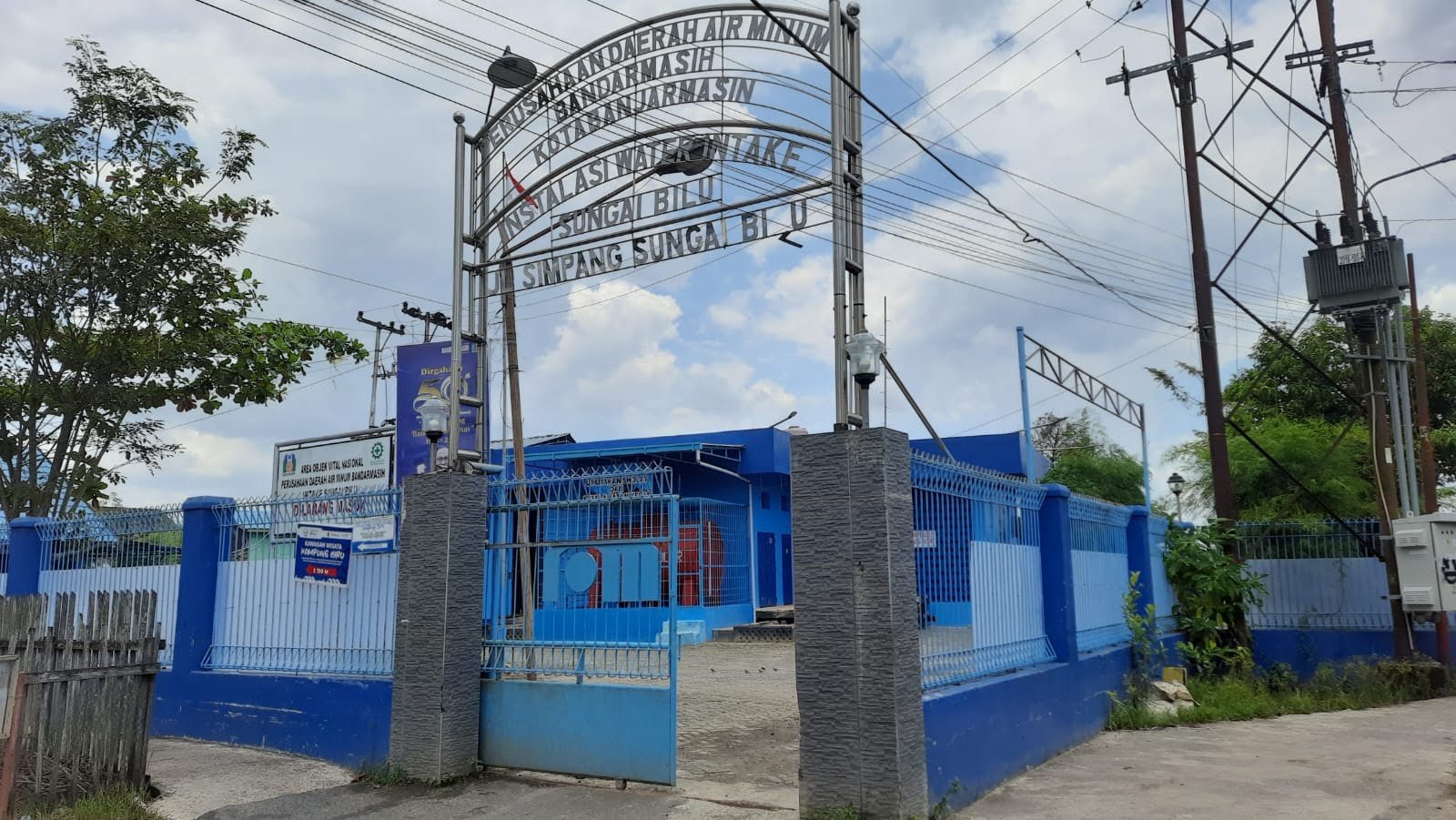 Jaringan Pipa Bocor, Stop Minum Air Dari Keran 1 Hal 10 2 Klm PT AM