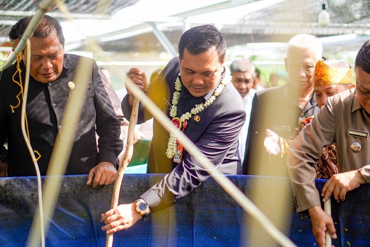 Hal 10 3 KLm BJB 1 7