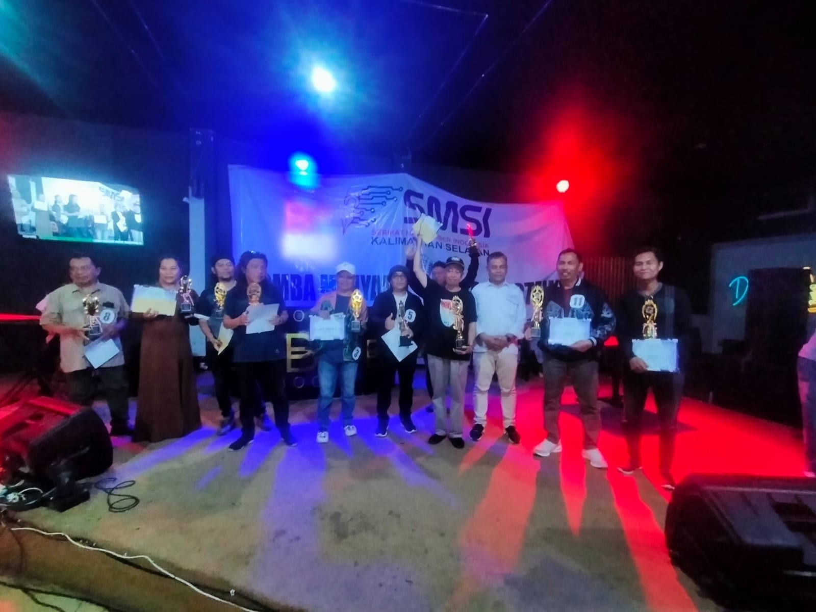 Hal 10 3 KLm SMSI Lomba nyanyi antara wartawan