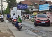 Jalan Rusak Akibat Galian Pipa, PT AM Sampaikan Permohonan Maaf 32 Jalan Rusak Akibat Galian Pipa, PT AM Sampaikan Permohonan Maaf