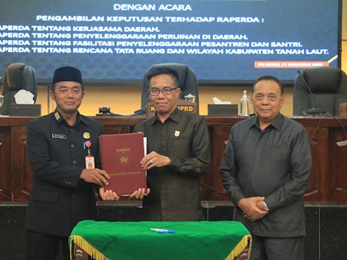 Jelang Akhir Tahun 2023 Empat Raperda Disahkan Menjadi Perda 2 Hal 11 Tala 2 3 klm
