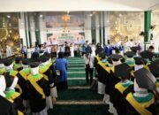 Wisuda Santri Se-Tanbu Zairullah Janjikan Naikan Insentif Tenaga Pengajar TKA/TPA