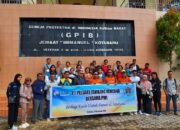 Akhir Tahun PWI Berbagi Sembako ke Anak Yatim dan Duafa