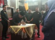 Rapat Paripurna DPRD Kotabaru Sahkan Tiga Raperda Jadi Perda