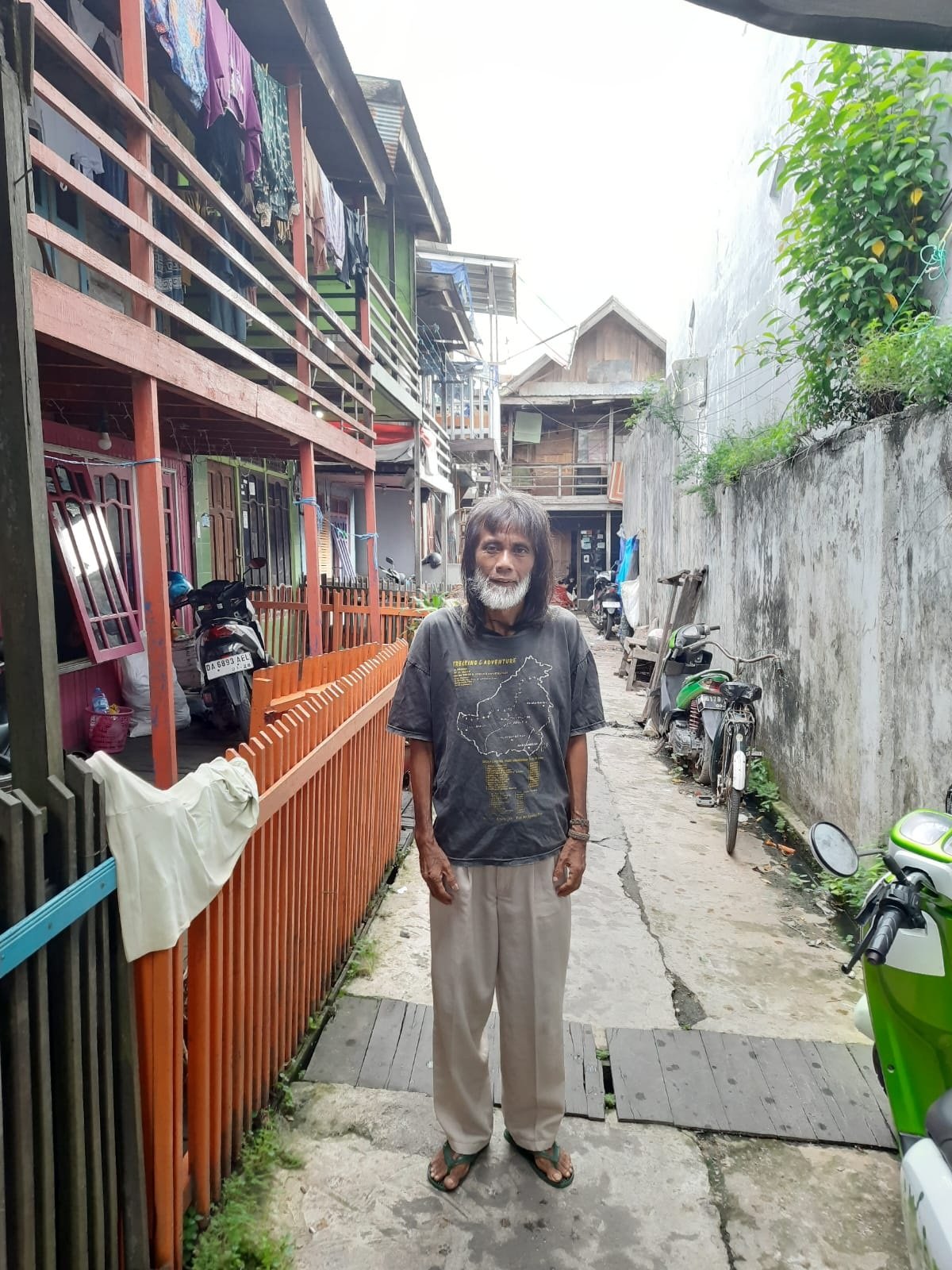 Hal 9 3 Klm Pamandu Wisata