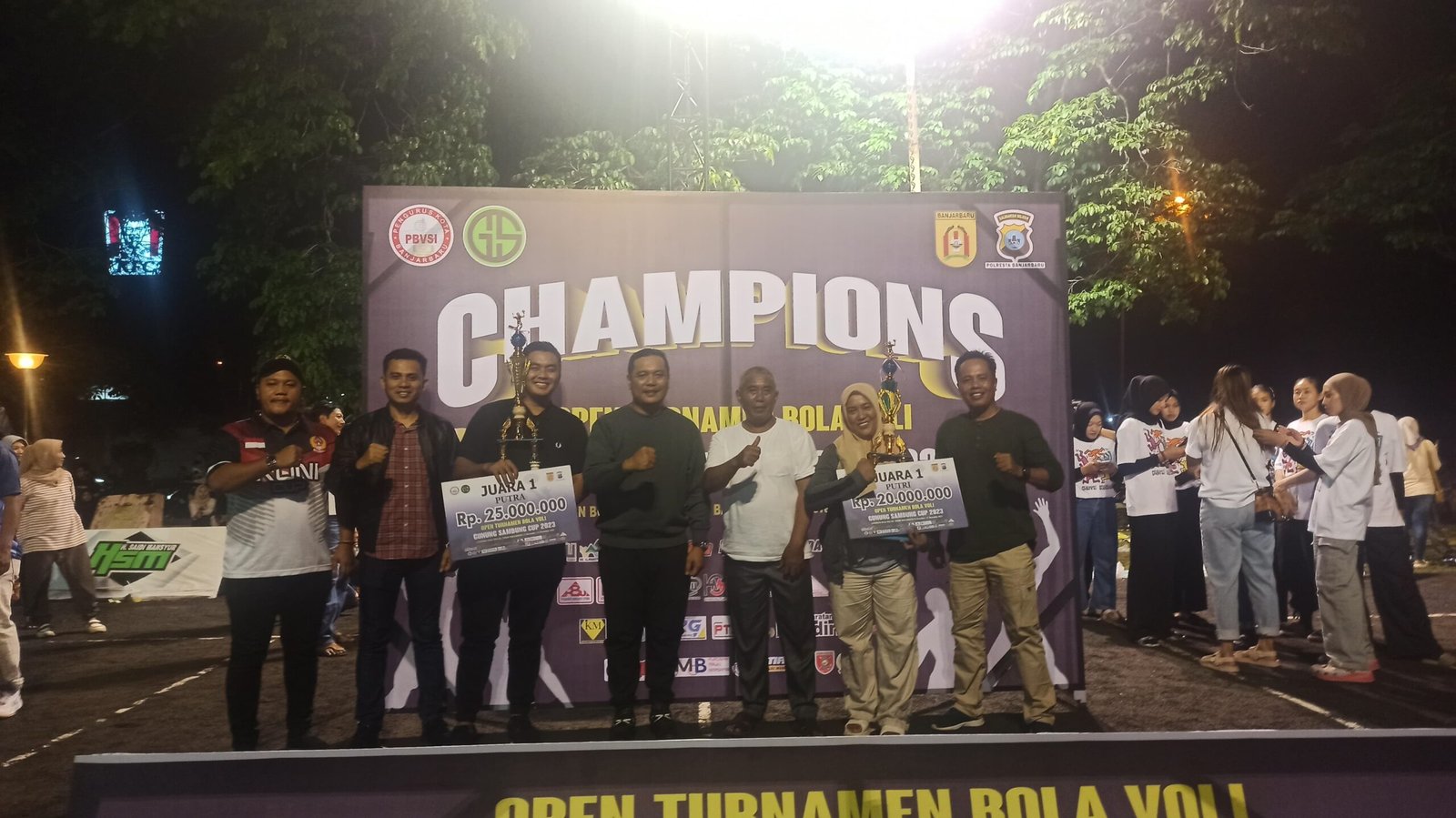 Tim Putra MLN Digdaya dan Putri Banjarbaru Utara Juarai Turnamen Voli Gunung Sambung 1 IMG 20231205 WA0043 scaled