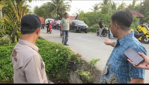 Sering Tergenang, Paman Yani Minta Ruas Jalan Desa Semisir Segera Ditindaklanjuti 1 IMG 20231206 WA0029 e1701864257673