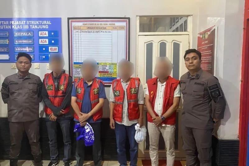 Empat Tersangka Kasus Korupsi RS Kelua Tabalong Ditahan, Termasuk Pejabat Eselon II 1 IMG 20231212 WA0013