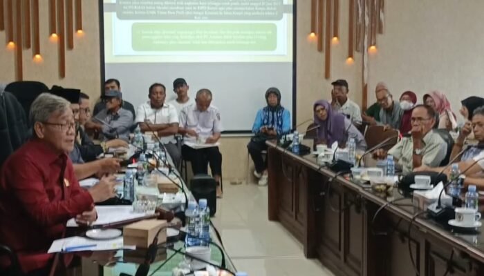 Berdalih Merugi, 10 Tahun PT GMK Tak Bisa Beri Keuntungan Anggota Koperasi, Komisi II Minta Plasma Sawitnya Dilepas Saja