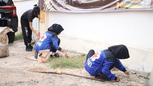 PMR SMPN 5 Banjarbaru Gelar Baksos di GKE Maranatha 4 IMG 20231225 WA0061