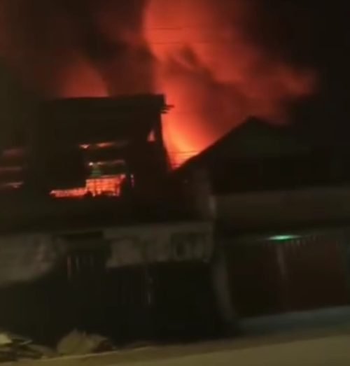 Kebakaran di Pengambangan,<br>Satu Anggota BPK Meninggal dan Empat Rumah Dilalap Api 1 IMG 20231228 WA0016 e1703737620819