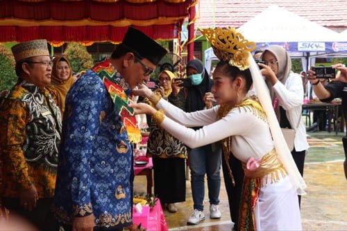 1 4 klm Kontrak Pemprov 18 HUT SMAN 5