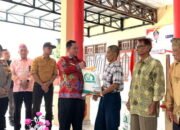 Pj Bupati Saiful Serahkan Bantuan Pangan Tahan Satu. 28 Pj Bupati Saiful Serahkan Bantuan Pangan Tahan Satu.