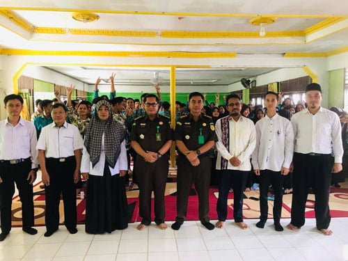 Bidang Intelijen Kejati Kalsel Sambangi MAN 1 Banjar 1 6 Bidang Intelijen Kejati Kalsel Sambangi MAN I Banjar 3klm