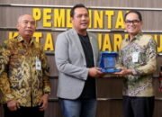 Aditya Mufti Ariffin Terima Audensi DK Bank Kalsel 34 Aditya Mufti Ariffin Terima Audensi DK Bank Kalsel