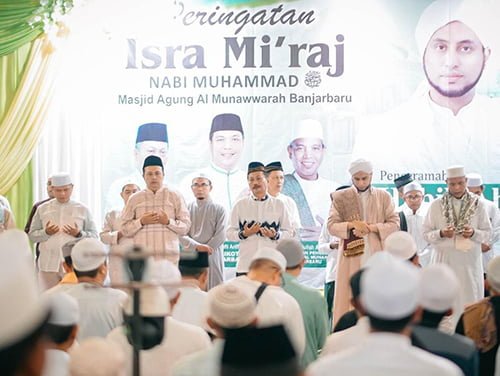Habib Ahmad Bin Muhammad Al Kaf Ingatkan Lagi Perjalanan Isra Mi'raj 1 Hal 10 3 Klm Albanjari