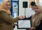Tingkatkan Keterampilan, Pemko Banjarbaru Beri Sertifikat Pelatihan Kerja 14 Tingkatkan Keterampilan, Pemko Banjarbaru Beri Sertifikat Pelatihan Kerja