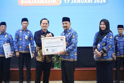 Pemkab Tala Terima Predikat Zona Hijau Kualitas Tertinggi dari Ombudsman 1 Hal 11 Tala 3 klm 8