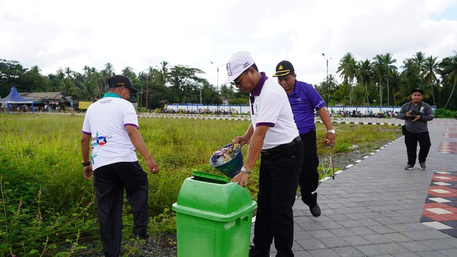 Hal 12 HSS 1 3 klm 2