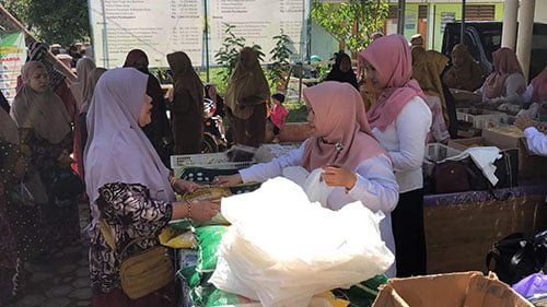 Pemkab HSS Gelar Pangan Murah ke Desa Telaga Bidadari 1 Hal 12 HSS 3 klm 4