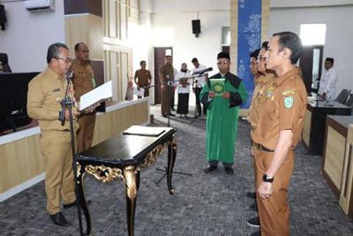 Pj Bupati Lantik Tiga Penjabat Fungsional 1 Hal 12 Tapin 35 klm 13