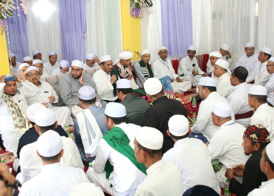 Hal 16 2 KLm Martapura Hadiri haul