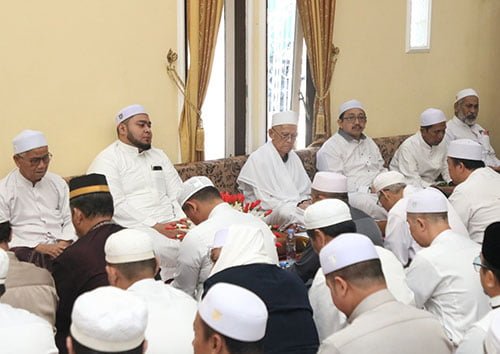 Hal 16 2 KLm Martapura Hadiri haul