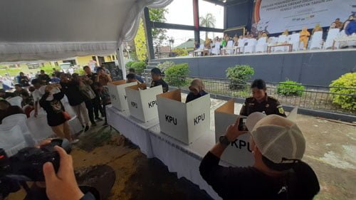 Hal 9 3 Kklm Simulasi Coblos